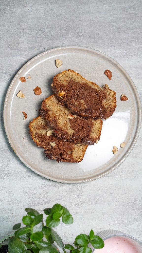 Banana bread marbré