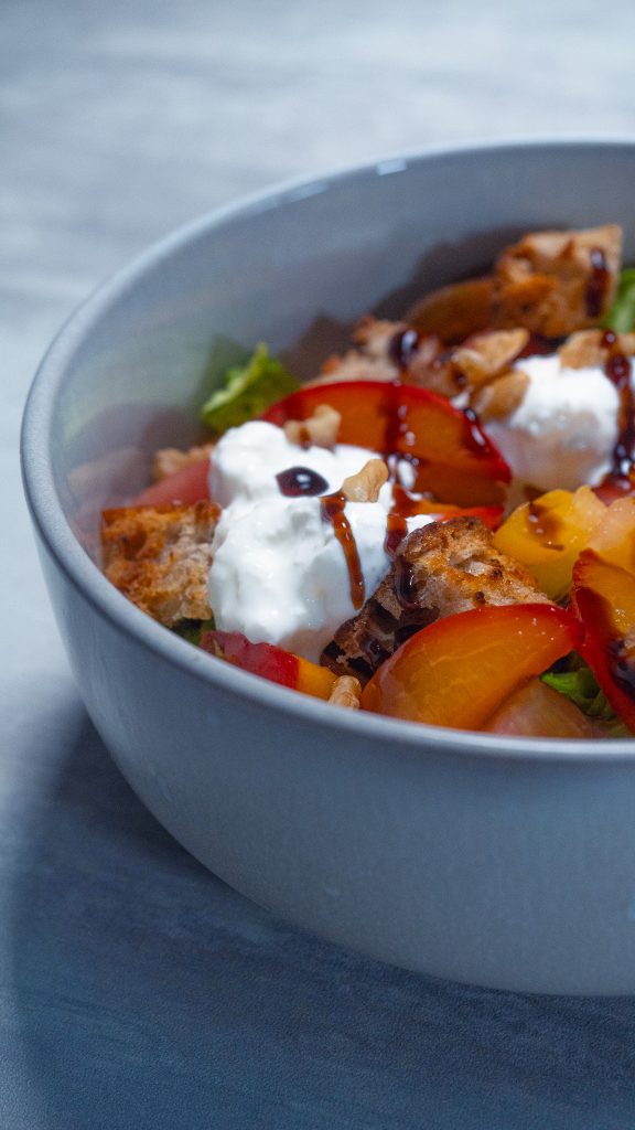 Salade nectarine burrata