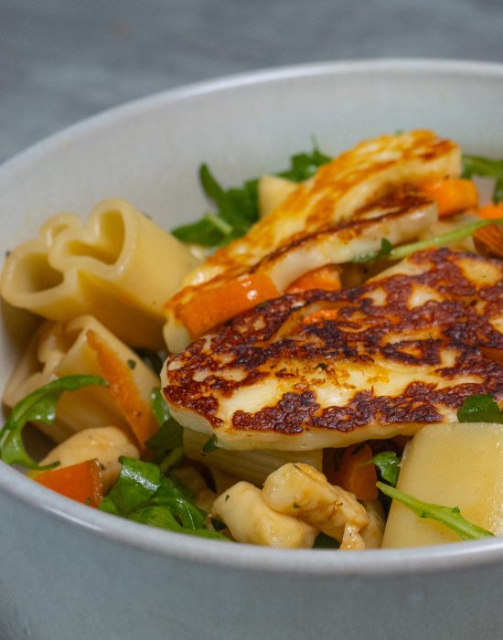 Salade d'halloumi grillé